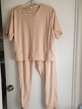 Neutral Beige Lounge Set - Cozy Crop Tee & Joggers